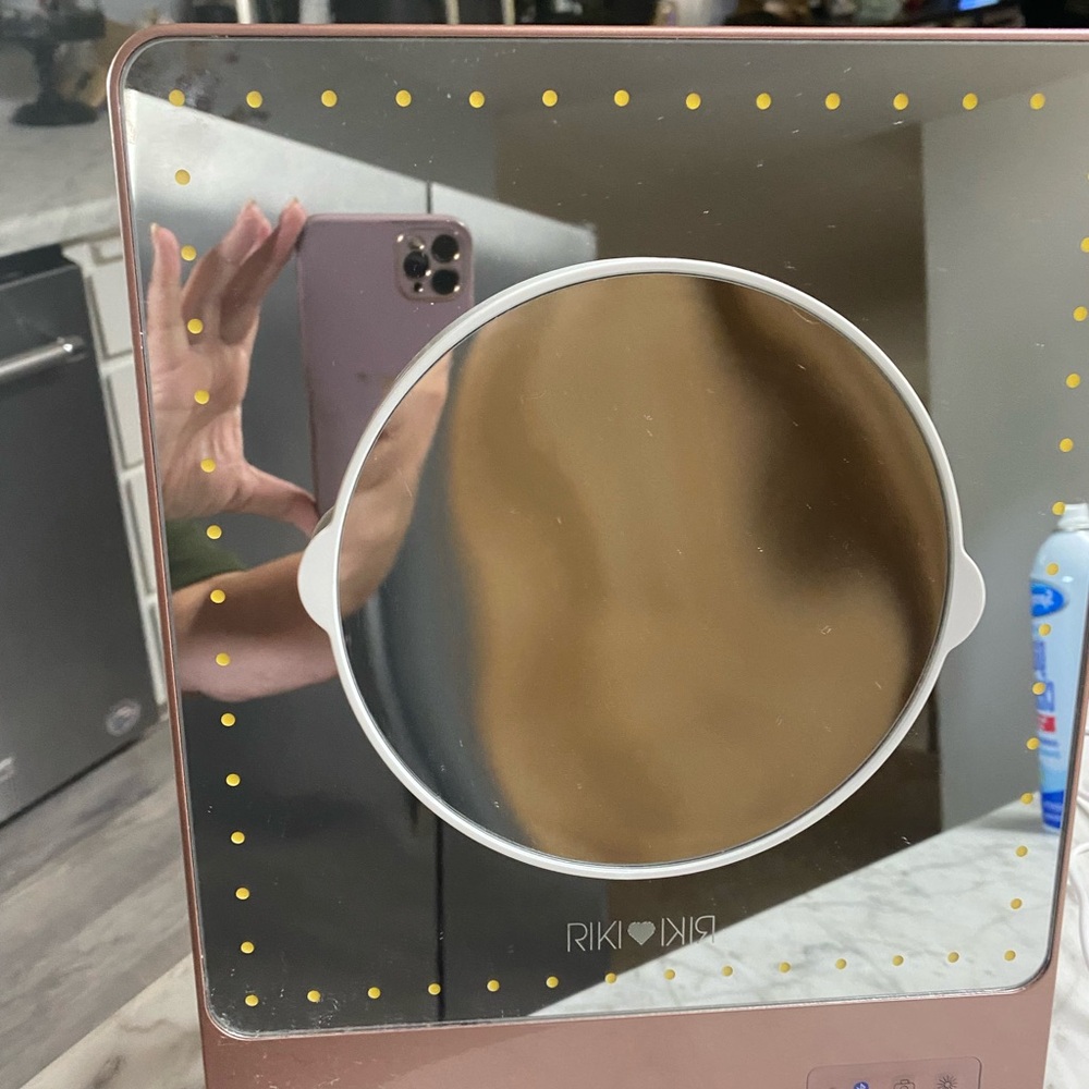 Riki Mirror with Bluetooth @ Camera
